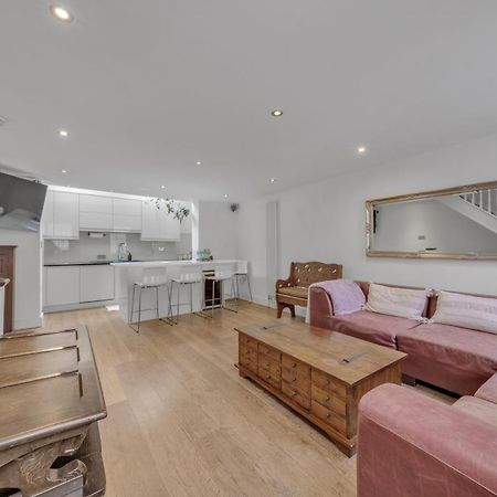 Mews House In Maida Hill With Free Parking Villa London Exterior photo